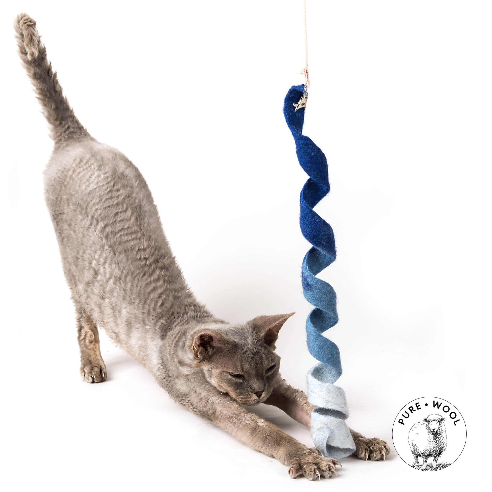 cat-toy-felted-curling-blue Profeline - Felted Curling Blau