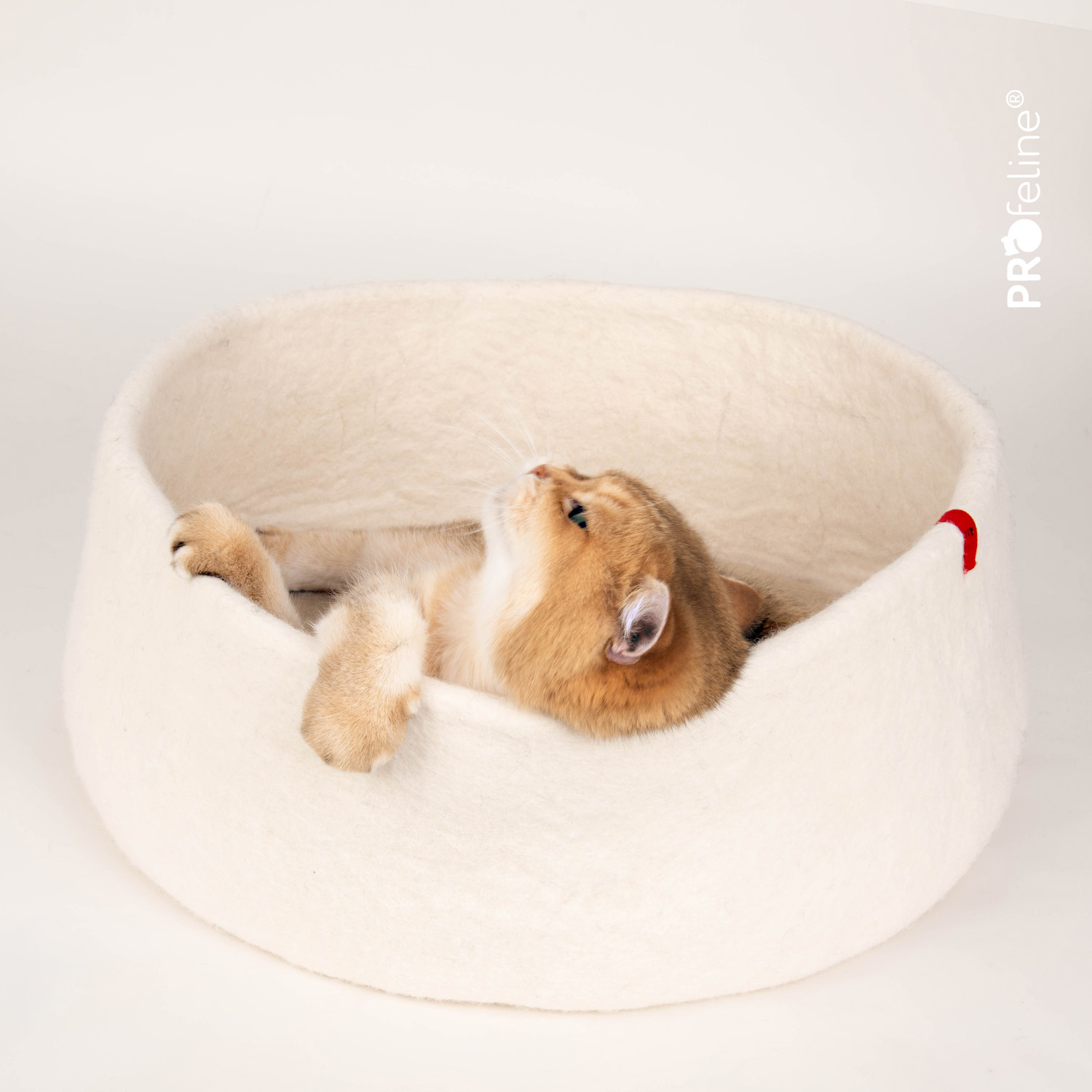Felt Basket - Handgefilztes Katzenbett / Natur