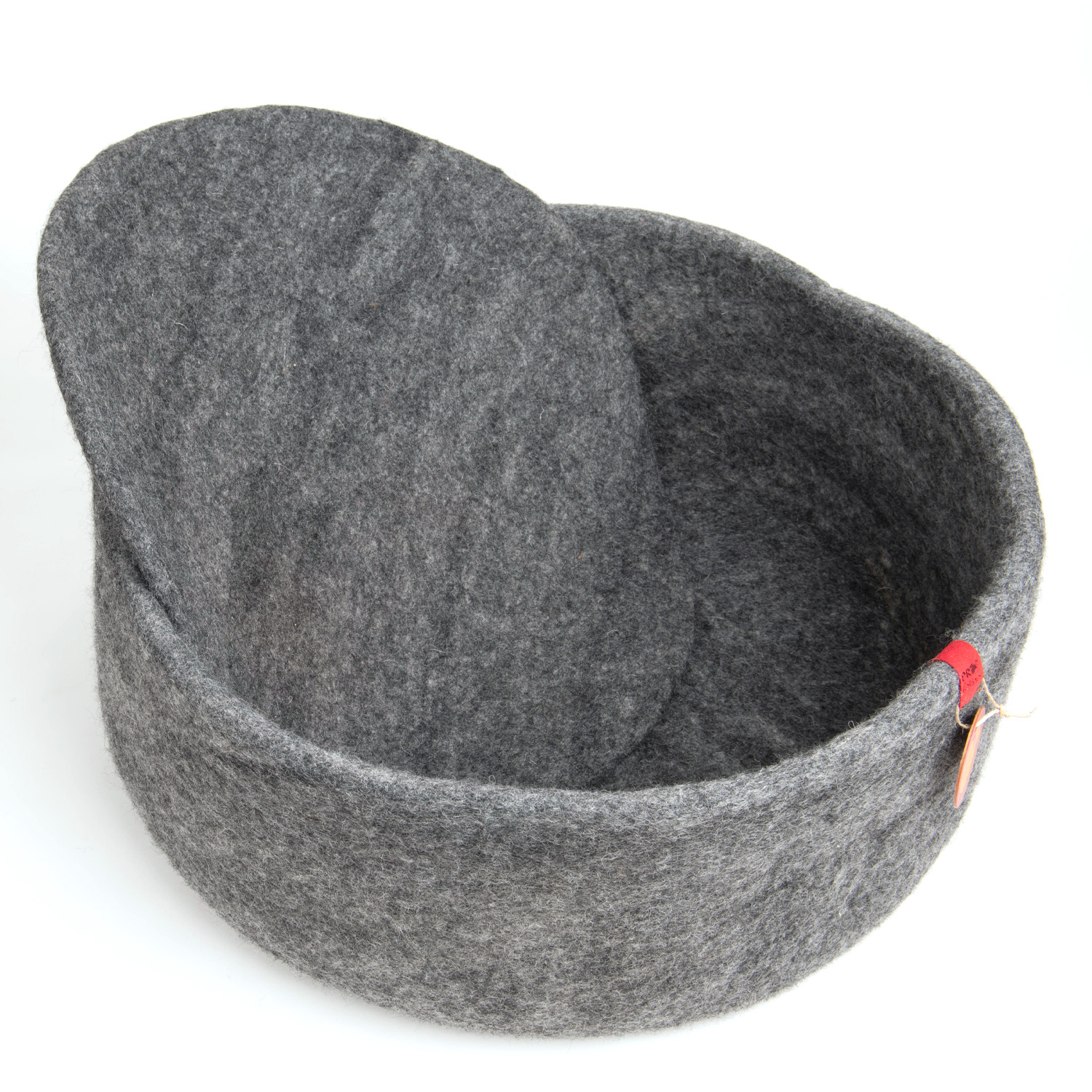 Felt Basket  - Handgefilztes Katzenbett / Anthrazit